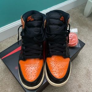 Jordan 1 shattered backboard